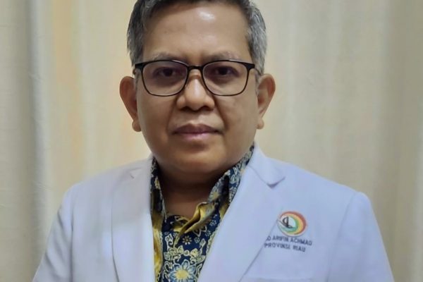 dr. Nazardi Oyong, Sp.A