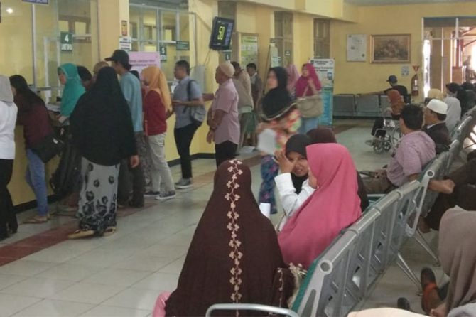 Luar Biasa, Kunjungan RSUD Arifin Achmad Hari Ini Tembus 1.031 Pasien