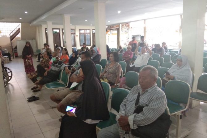 Meski Akhir Pekan, Tingkat Kunjungan Pasien ke RSUD Arifin Achmad Masih Tinggi