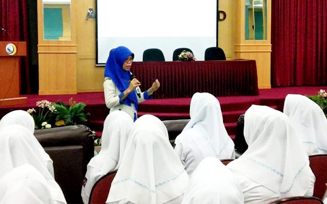 RSUD Arifin Achmad Orientasi 23 Mahasiswi Magang dari Akbid Husada Gemilang