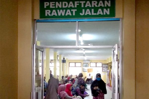 Kunjungan Pasien ke Poli Rawat Jalan RSUD Arifin Achmad Masih Tinggi