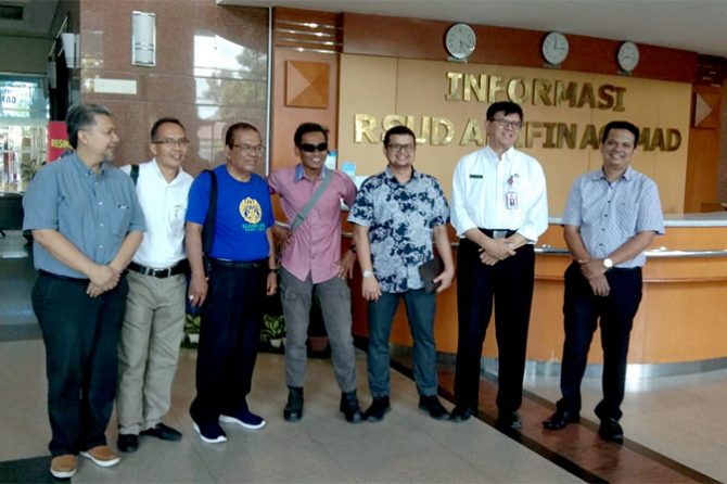 Salah Satu Pendiri Sumbang Rp50 Juta untuk Perluasan Masjid RSUD Arifin Achmad