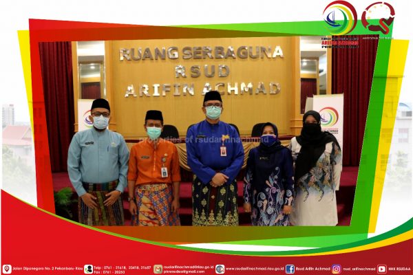 RSUD Arifin Achmad Provinsi Riau gelar acara serah terima jabatan.