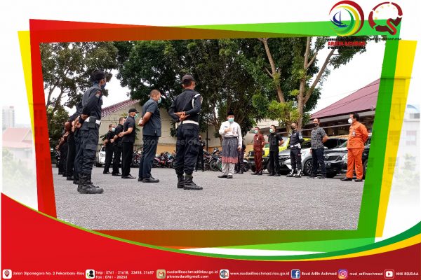 Apel perdana satuan pengamanan RSUD Arifin Achmad Provinsi Riau di tahun 2021 , Direktur sampaikan tingkatkan kinerja.