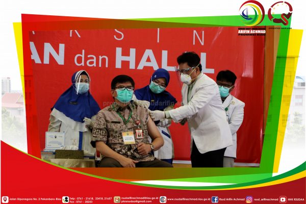 RSUD Arifin Achmad Provinsi Riau gelar Vaksinasi Covid-19 perdana di Provinsi Riau