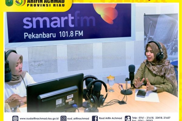 Talkshow “Peran Perempuan di Dunia Kesehatan” bersama Direktur RSUD Arifin Achmad Provinsi Riau di Smartfm