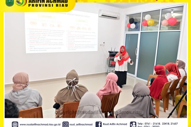 Tingkatkan Imun tubuh, RSUD Arifin Achmad Provinsi Riau gelar penyuluhan Gizi kepada keluarga pasien