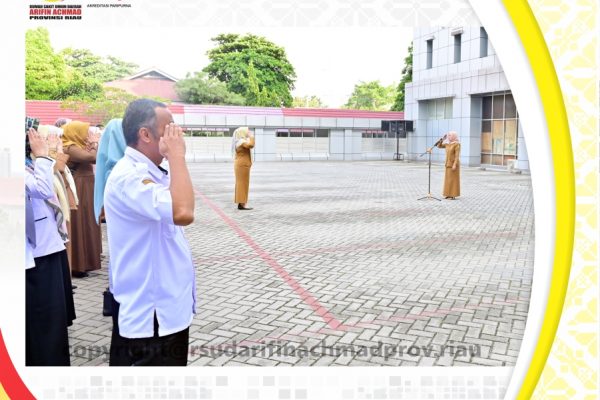 Bertindak sebagai pembina Apel pagi , Wakil Direktur Bidang Umum, SDM dan Pendidikan ingatkan untuk menjadikan Visi Misi dan Komunikasi sebagai acuan untuk meningkatkan mutu pelayanan